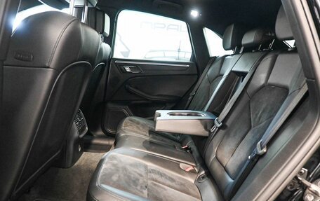 Porsche Macan I рестайлинг, 2018 год, 3 799 900 рублей, 11 фотография