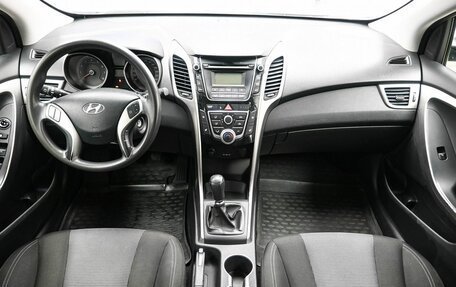 Hyundai i30 II рестайлинг, 2013 год, 1 099 900 рублей, 8 фотография