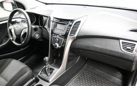 Hyundai i30 II рестайлинг, 2013 год, 1 099 900 рублей, 7 фотография