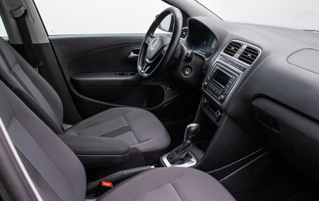 Volkswagen Polo VI (EU Market), 2016 год, 925 000 рублей, 9 фотография