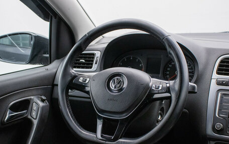 Volkswagen Polo VI (EU Market), 2016 год, 925 000 рублей, 15 фотография