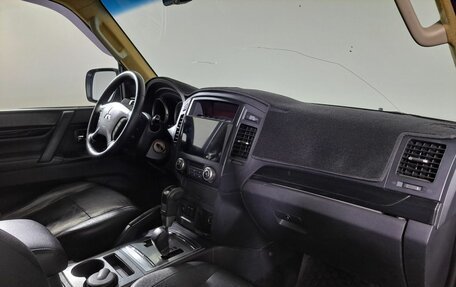 Mitsubishi Pajero IV, 2012 год, 2 200 000 рублей, 13 фотография