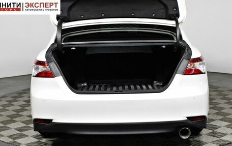 Toyota Camry, 2019 год, 2 357 000 рублей, 17 фотография