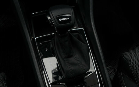 Skoda Karoq I, 2021 год, 2 330 000 рублей, 20 фотография