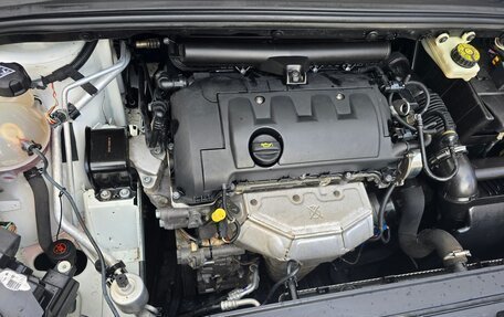 Peugeot 308 II, 2010 год, 490 000 рублей, 15 фотография