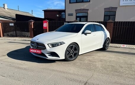Mercedes-Benz A-Класс, 2019 год, 1 750 000 рублей, 3 фотография