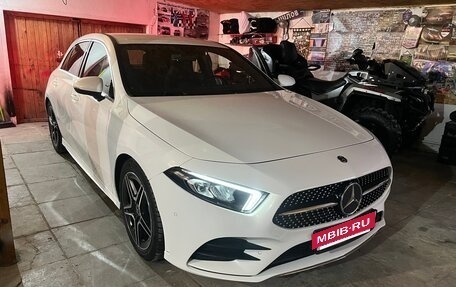 Mercedes-Benz A-Класс, 2019 год, 1 750 000 рублей, 8 фотография