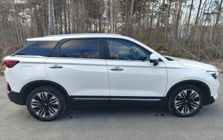 FAW Bestune T77, 2021 год, 1 650 000 рублей, 3 фотография