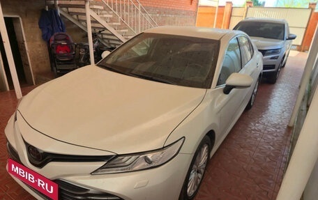 Toyota Camry, 2019 год, 4 200 000 рублей, 2 фотография