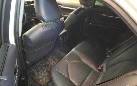 Toyota Camry, 2019 год, 4 200 000 рублей, 8 фотография