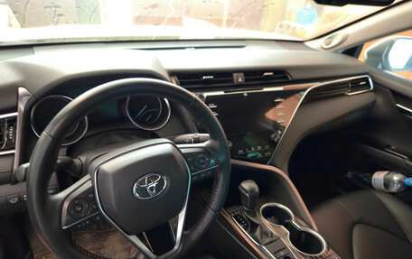 Toyota Camry, 2019 год, 4 200 000 рублей, 6 фотография