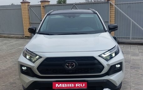 Toyota RAV4, 2025 год, 3 999 999 рублей, 6 фотография