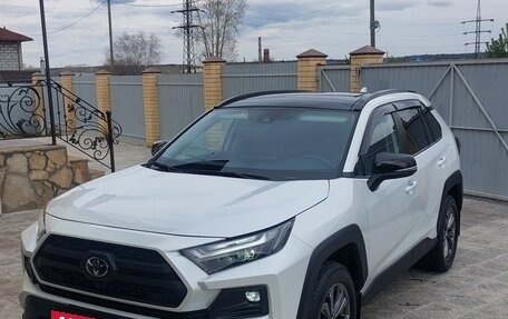 Toyota RAV4, 2025 год, 3 999 999 рублей, 4 фотография