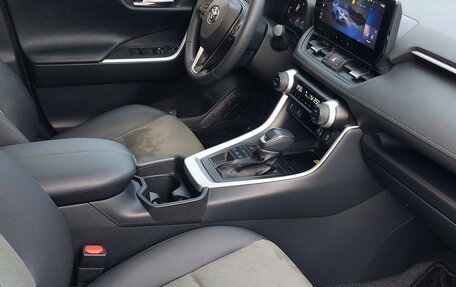 Toyota RAV4, 2025 год, 3 999 999 рублей, 22 фотография