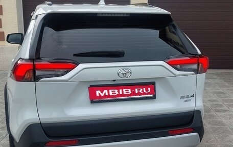 Toyota RAV4, 2025 год, 3 999 999 рублей, 14 фотография