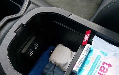 Toyota RAV4, 2025 год, 3 999 999 рублей, 23 фотография