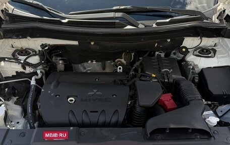 Mitsubishi Outlander III рестайлинг 3, 2014 год, 1 490 000 рублей, 7 фотография