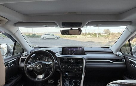 Lexus RX IV рестайлинг, 2019 год, 4 200 000 рублей, 12 фотография
