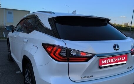 Lexus RX IV рестайлинг, 2019 год, 4 200 000 рублей, 6 фотография