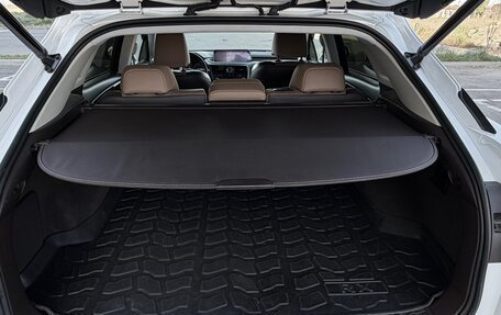 Lexus RX IV рестайлинг, 2019 год, 4 200 000 рублей, 19 фотография