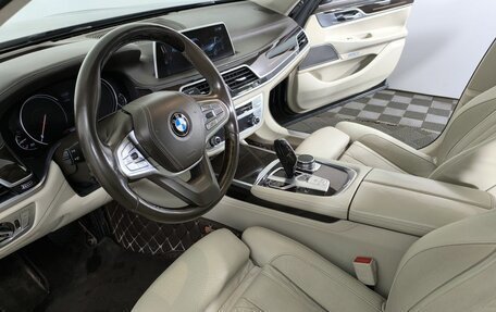 BMW 7 серия, 2015 год, 4 000 000 рублей, 8 фотография