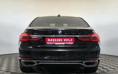 BMW 7 серия, 2015 год, 4 000 000 рублей, 5 фотография