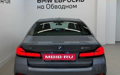 BMW 5 серия, 2021 год, 4 890 000 рублей, 4 фотография