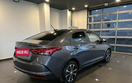 Hyundai Solaris II рестайлинг, 2021 год, 1 989 000 рублей, 3 фотография