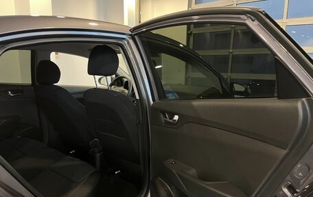 Hyundai Solaris II рестайлинг, 2021 год, 1 989 000 рублей, 17 фотография