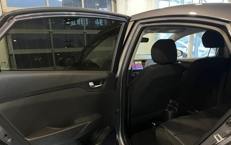 Hyundai Solaris II рестайлинг, 2021 год, 1 989 000 рублей, 25 фотография