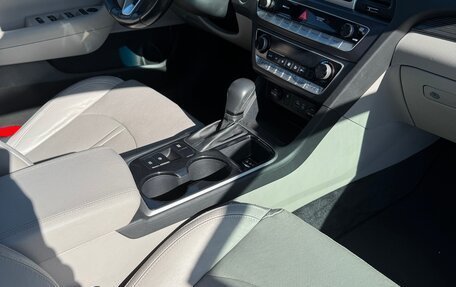 Hyundai Sonata VII, 2019 год, 1 800 000 рублей, 12 фотография