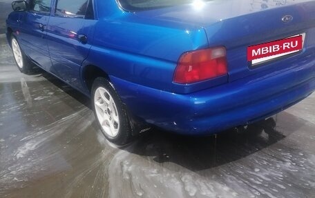 Ford Escort V, 1996 год, 150 000 рублей, 2 фотография