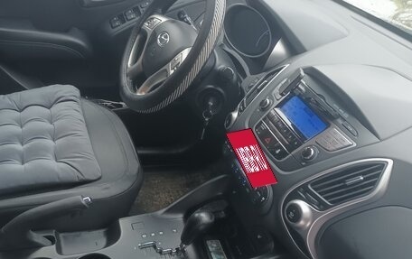 Hyundai ix35 I рестайлинг, 2012 год, 720 000 рублей, 11 фотография