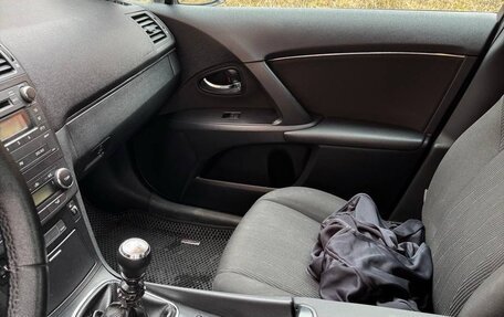 Toyota Avensis III рестайлинг, 2009 год, 910 000 рублей, 11 фотография