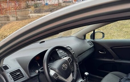 Toyota Avensis III рестайлинг, 2009 год, 910 000 рублей, 10 фотография