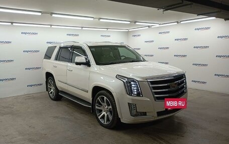 Cadillac Escalade IV, 2015 год, 3 537 000 рублей, 2 фотография