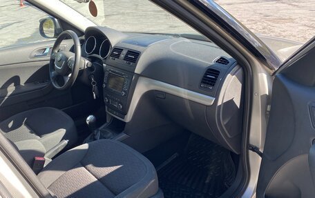 Skoda Yeti I рестайлинг, 2010 год, 900 000 рублей, 10 фотография