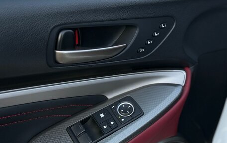 Lexus RC I рестайлинг, 2017 год, 3 149 000 рублей, 20 фотография