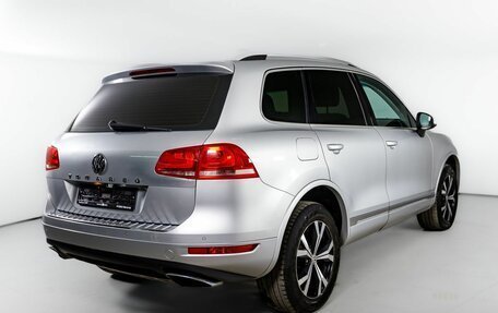 Volkswagen Touareg III, 2012 год, 1 700 000 рублей, 4 фотография