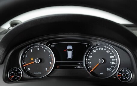 Volkswagen Touareg III, 2012 год, 1 700 000 рублей, 11 фотография