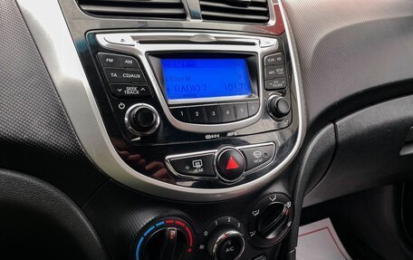 Hyundai Solaris II рестайлинг, 2011 год, 739 000 рублей, 19 фотография