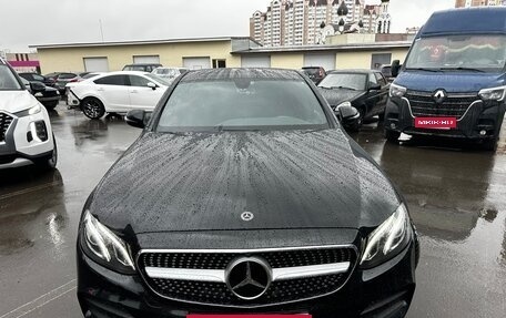 Mercedes-Benz E-Класс, 2019 год, 3 930 000 рублей, 2 фотография