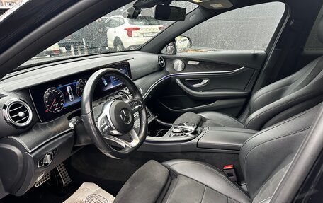 Mercedes-Benz E-Класс, 2019 год, 3 930 000 рублей, 7 фотография