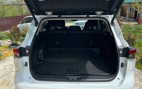 Toyota Highlander, 2025 год, 5 200 000 рублей, 4 фотография