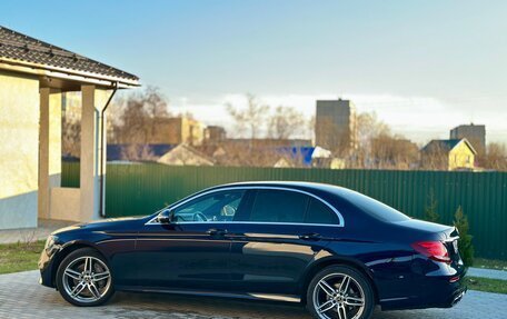 Mercedes-Benz E-Класс, 2019 год, 2 750 000 рублей, 3 фотография