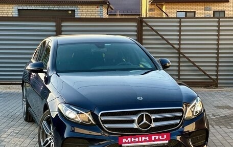 Mercedes-Benz E-Класс, 2019 год, 2 750 000 рублей, 7 фотография