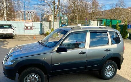 Chevrolet Niva I рестайлинг, 2014 год, 610 000 рублей, 4 фотография