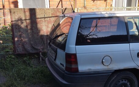 Opel Astra F, 1993 год, 95 000 рублей, 4 фотография