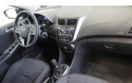 Hyundai Solaris II рестайлинг, 2015 год, 1 046 000 рублей, 5 фотография