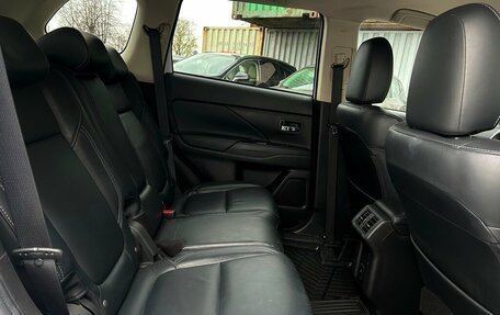 Mitsubishi Outlander III рестайлинг 3, 2021 год, 2 227 800 рублей, 10 фотография